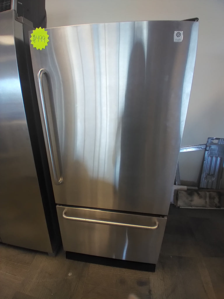 Refrigerator GE Profile Bottom Freezer